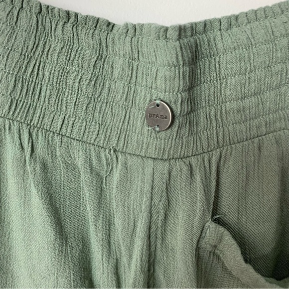 [Prana] Green Elastic Waist High Rise Comfortable Shorts - Picture 7 of 8